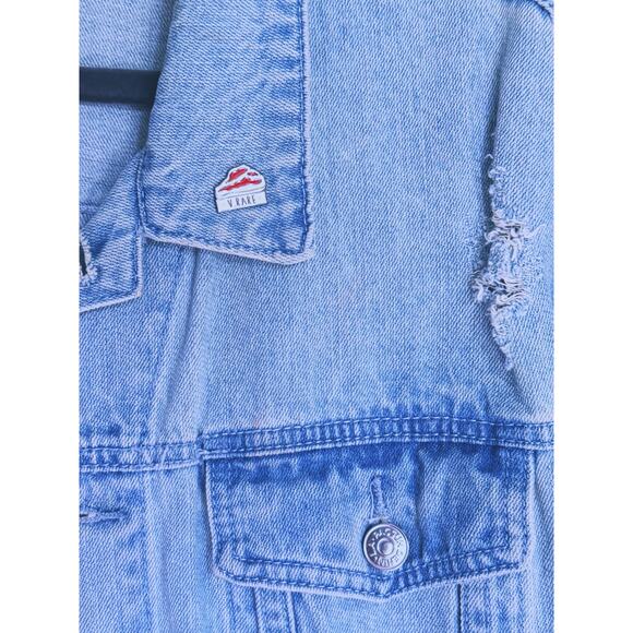 PacSun Men’s Vintage Blue Jean Denim Jacket Custom Pins L Streetwear Skater Fall - Picture 5 of 10